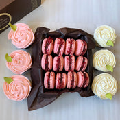 the rosette box with macarons